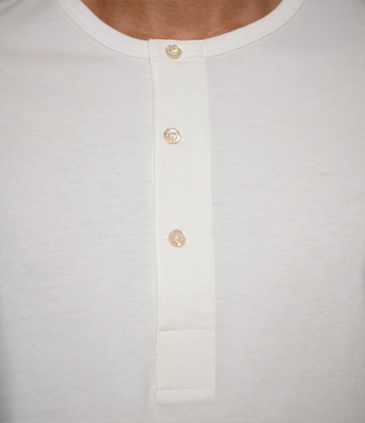 2M07 Mid-Century Machine Refined Fit Short Sleeve Henley - Image 3