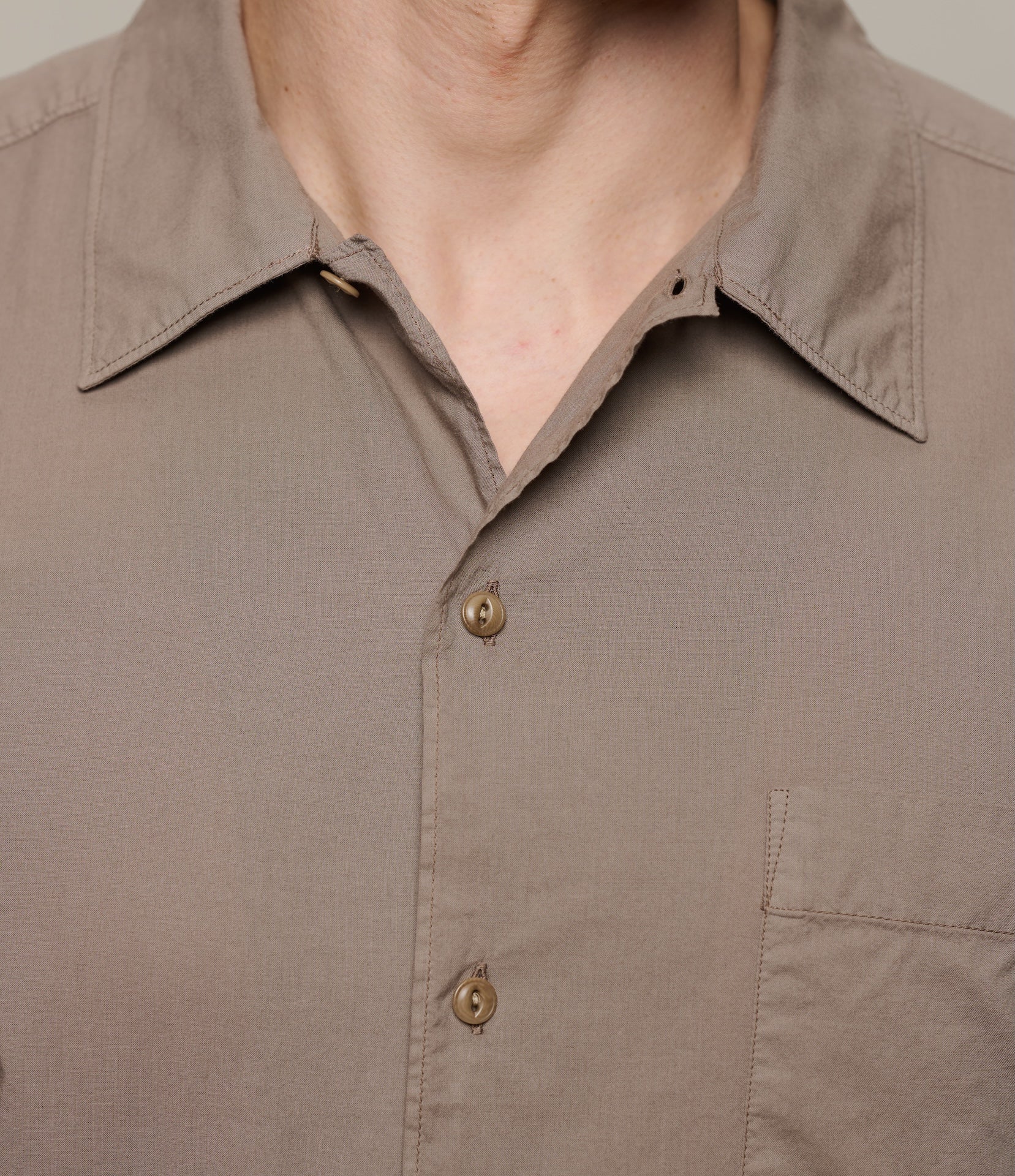 Lightweight Cotton Poplin Short Sleeve Shirt - Image 3