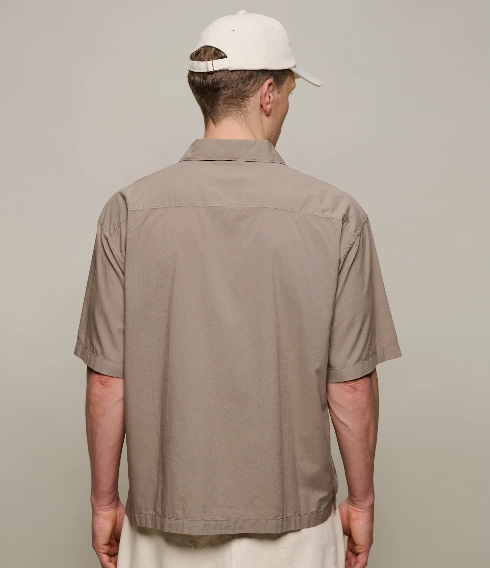 Lightweight Cotton Poplin Short Sleeve Shirt - Image 5
