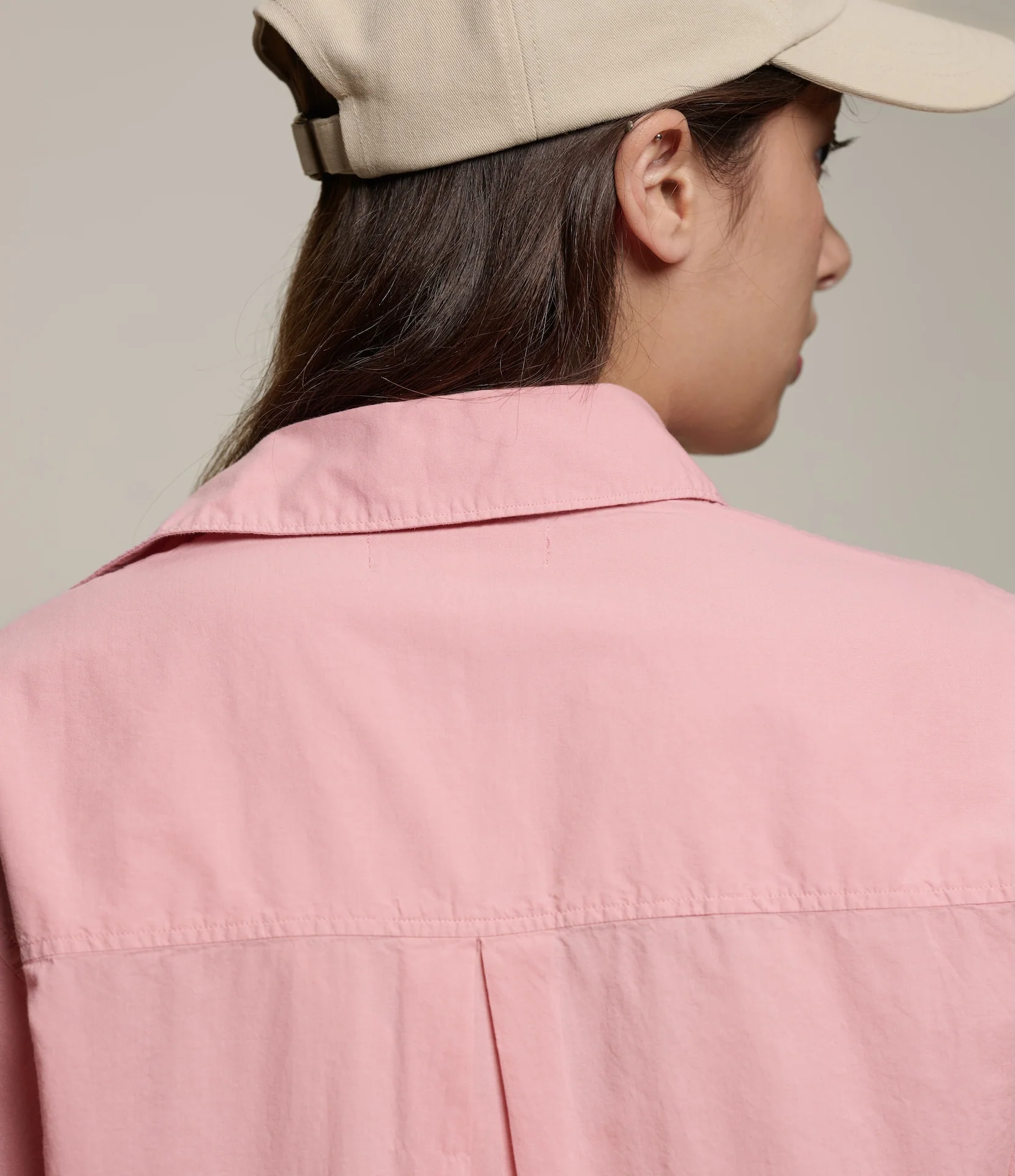 Lightweight Cotton Poplin Women's Shirt with Rolled-Up Sleeves - Image 3