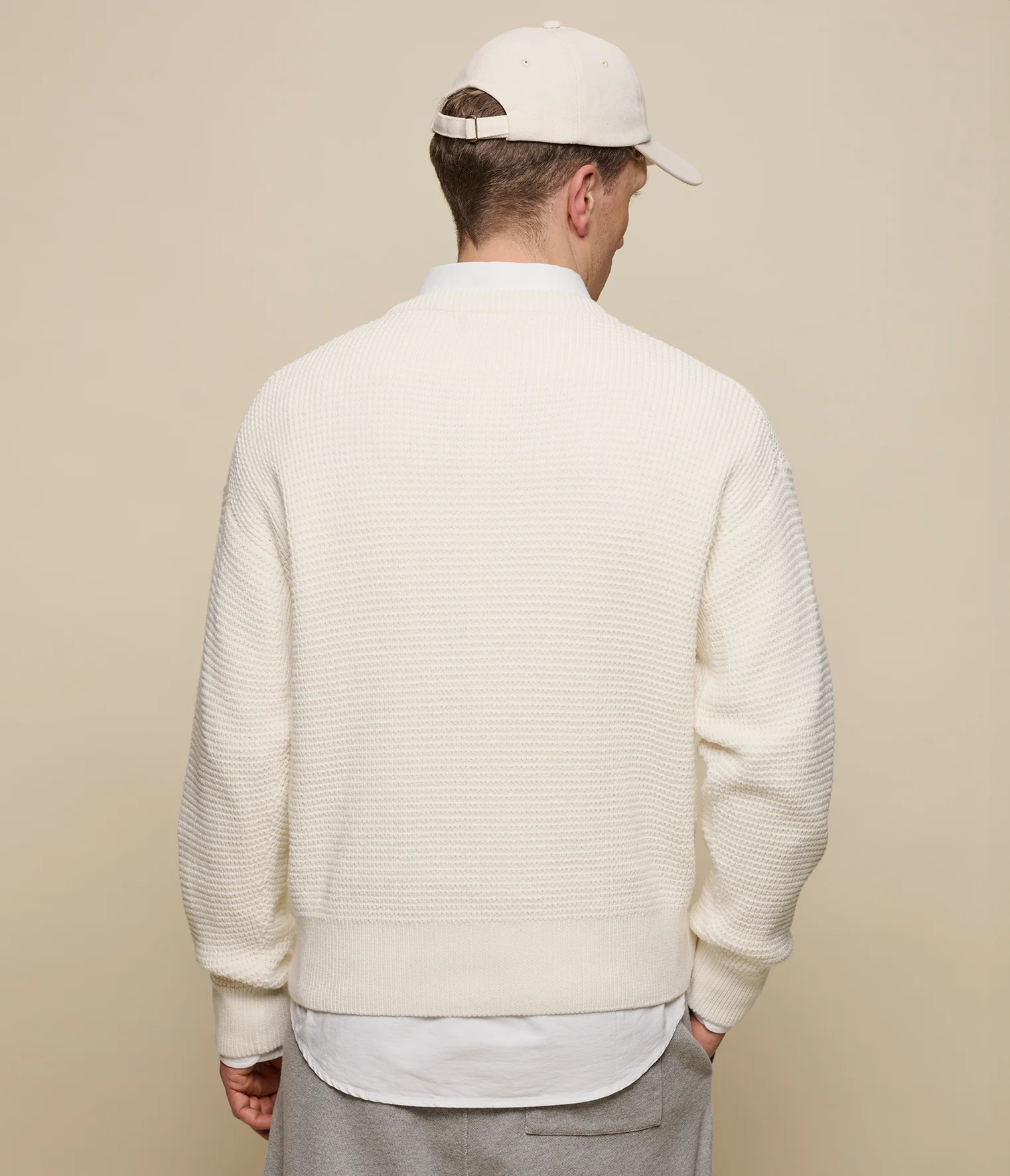 Sturdy Cotton-Cashmere Waffle Structured Sweater - Image 3