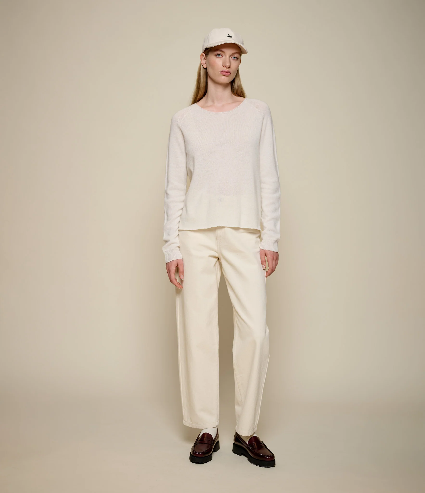 Lightweight Merino Wool-Cashmere-Silk Raglan Sweater - Image 5